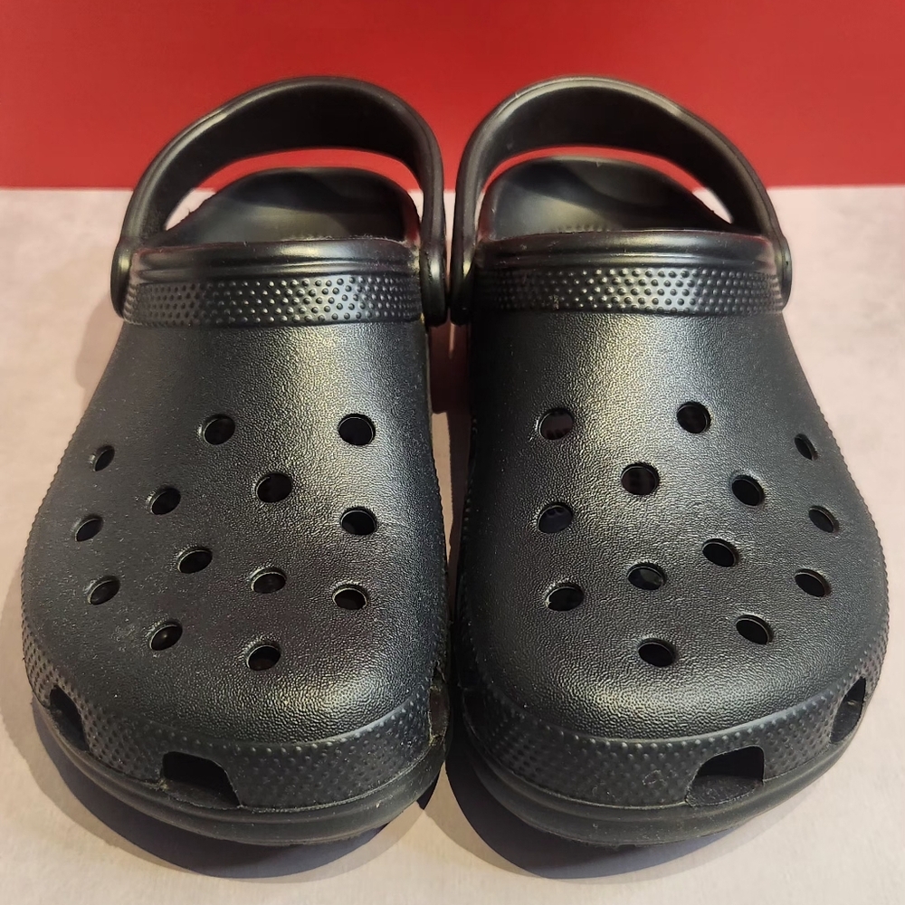Women's Black Crocs, Size 9